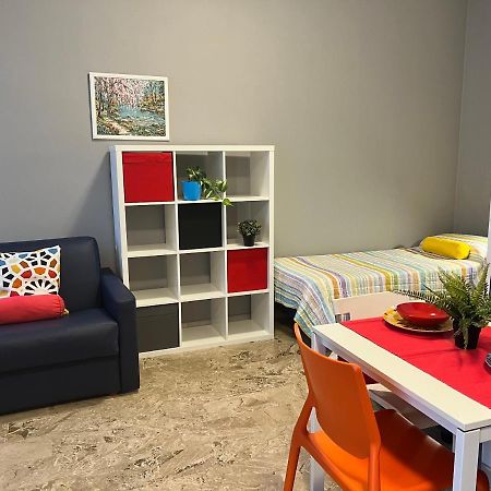 Bnbook Monolocale Beatrice Rho Fiera Ngoại thất bức ảnh